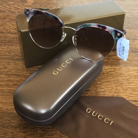 Gucci Accessories - New with tags Gucci sunglasses